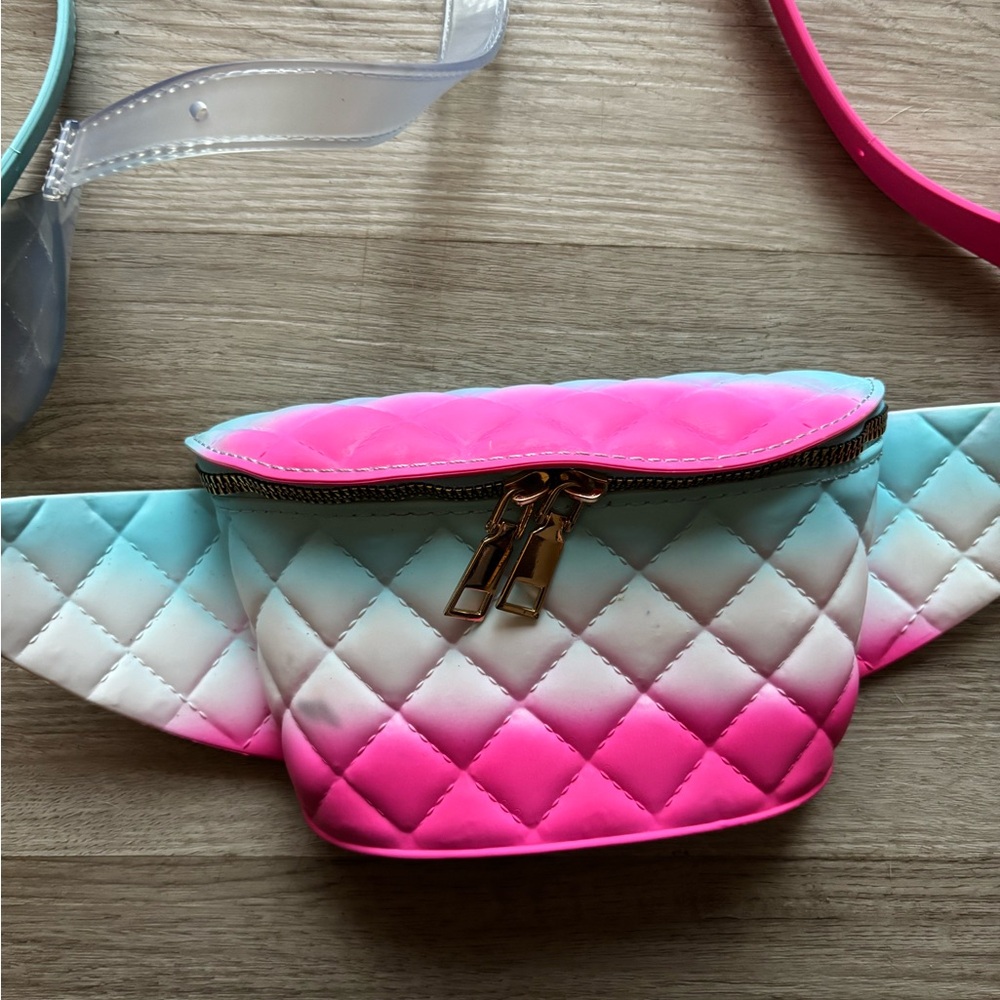Quilted Multi-Color Belt Bag Set - Picture 2 of 3